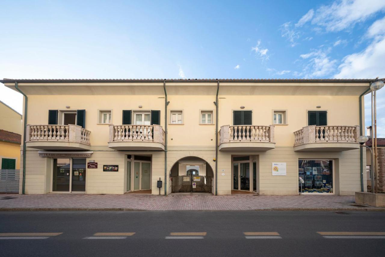 Il Faro Appartamenti San Vincenzo Eksteriør billede